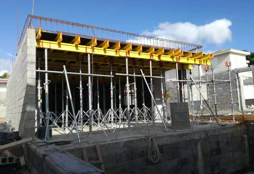 Slab flex 20 formwork for a massive housing project with small operation space